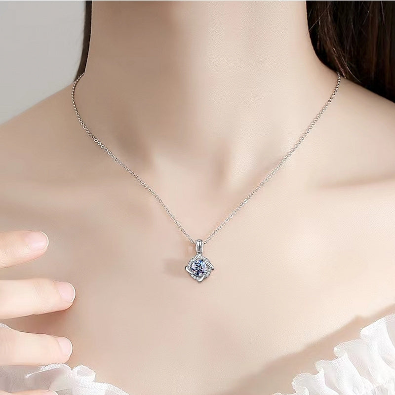 Collar con colgante de molino de viento de plata de ley S925 de moissanita de 1 ct