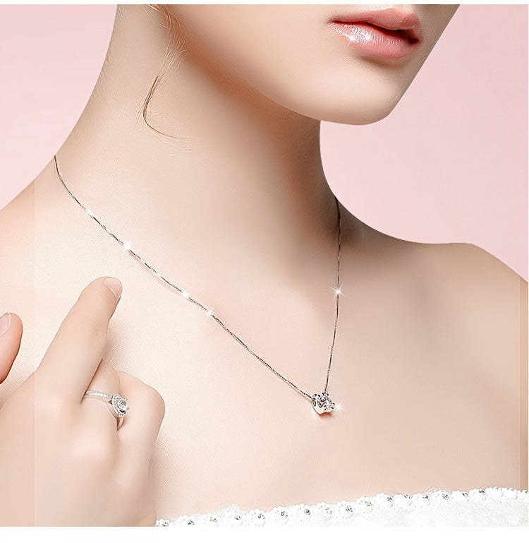 Conjunto Moissanite Sparkle: Pendientes y collar con colgante de plata de ley 925