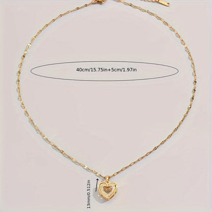 Collar con colgante de corazón de circonita bañado en oro de 18 quilates de inspiración vintage