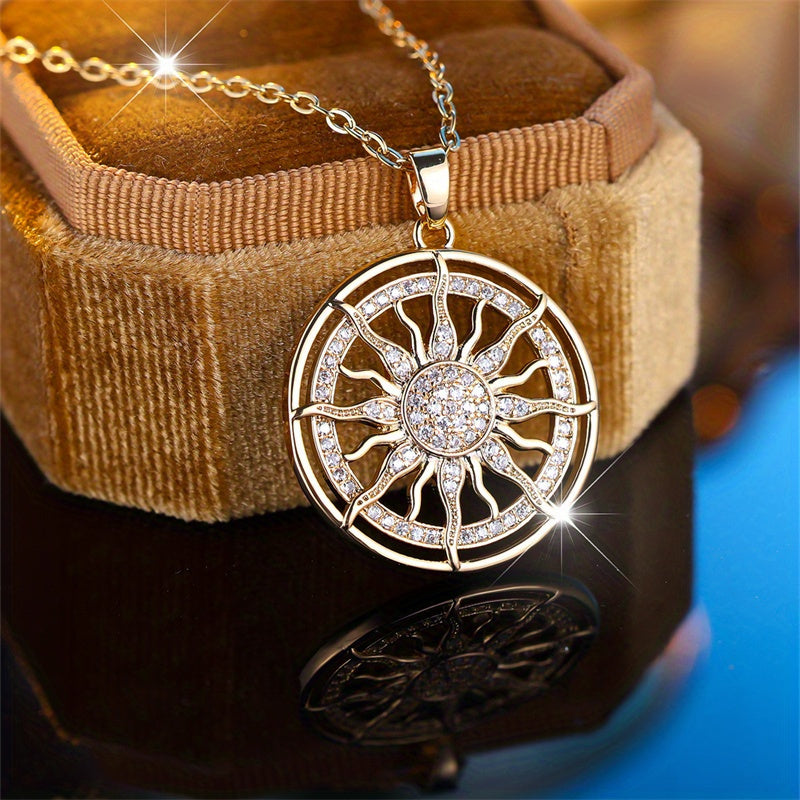 Collar con colgante de sol radiante
