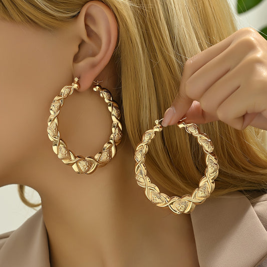 Pendientes de aro con diseño de hojas doradas estilo bohemio chic