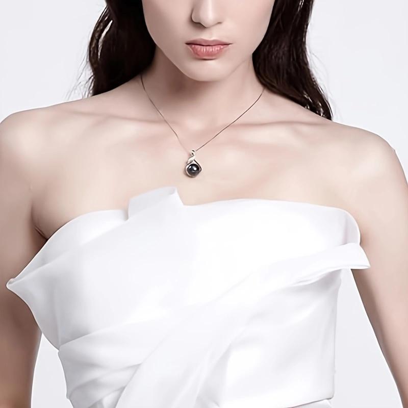 Collar de plata esterlina con perla negra de Tahití