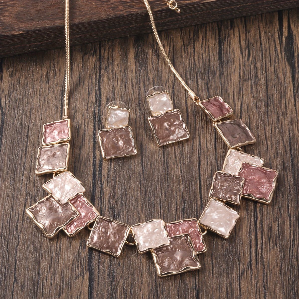Conjunto de joyas geométricas esmaltadas estilo art déco francés vintage